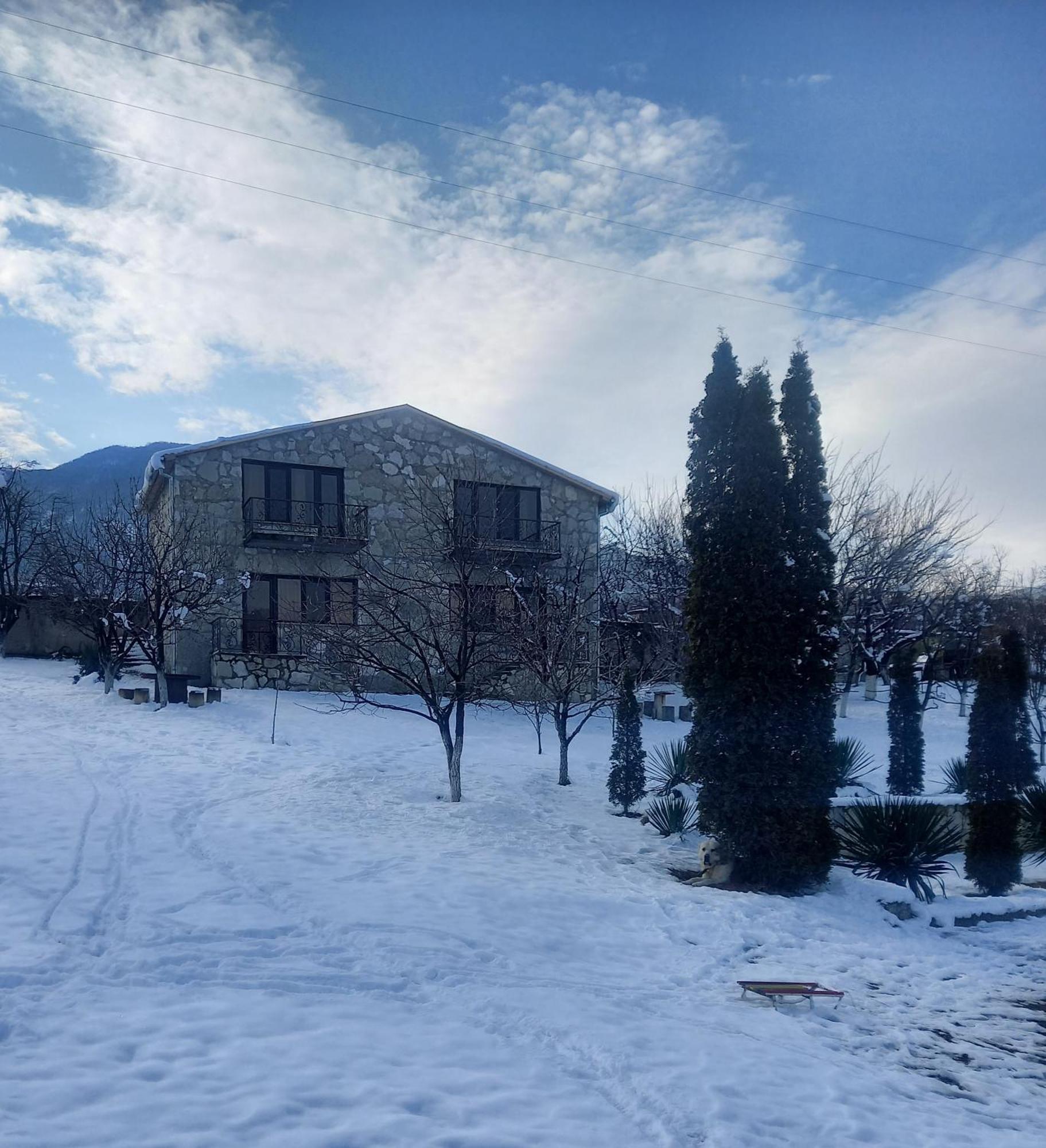 Guest House Ijevan'S Garden Exterior photo